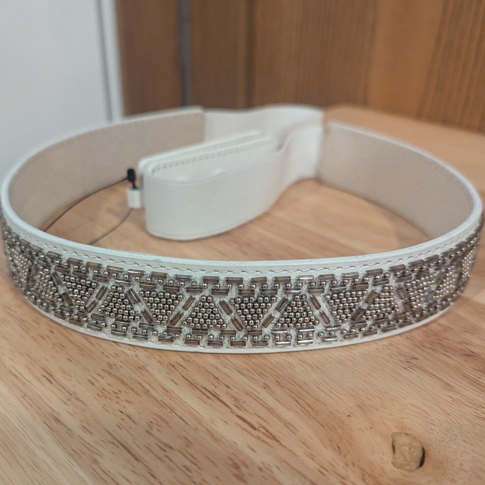 NWT White House Black Market White Beaded Leather Stretch Belt Country Western-M